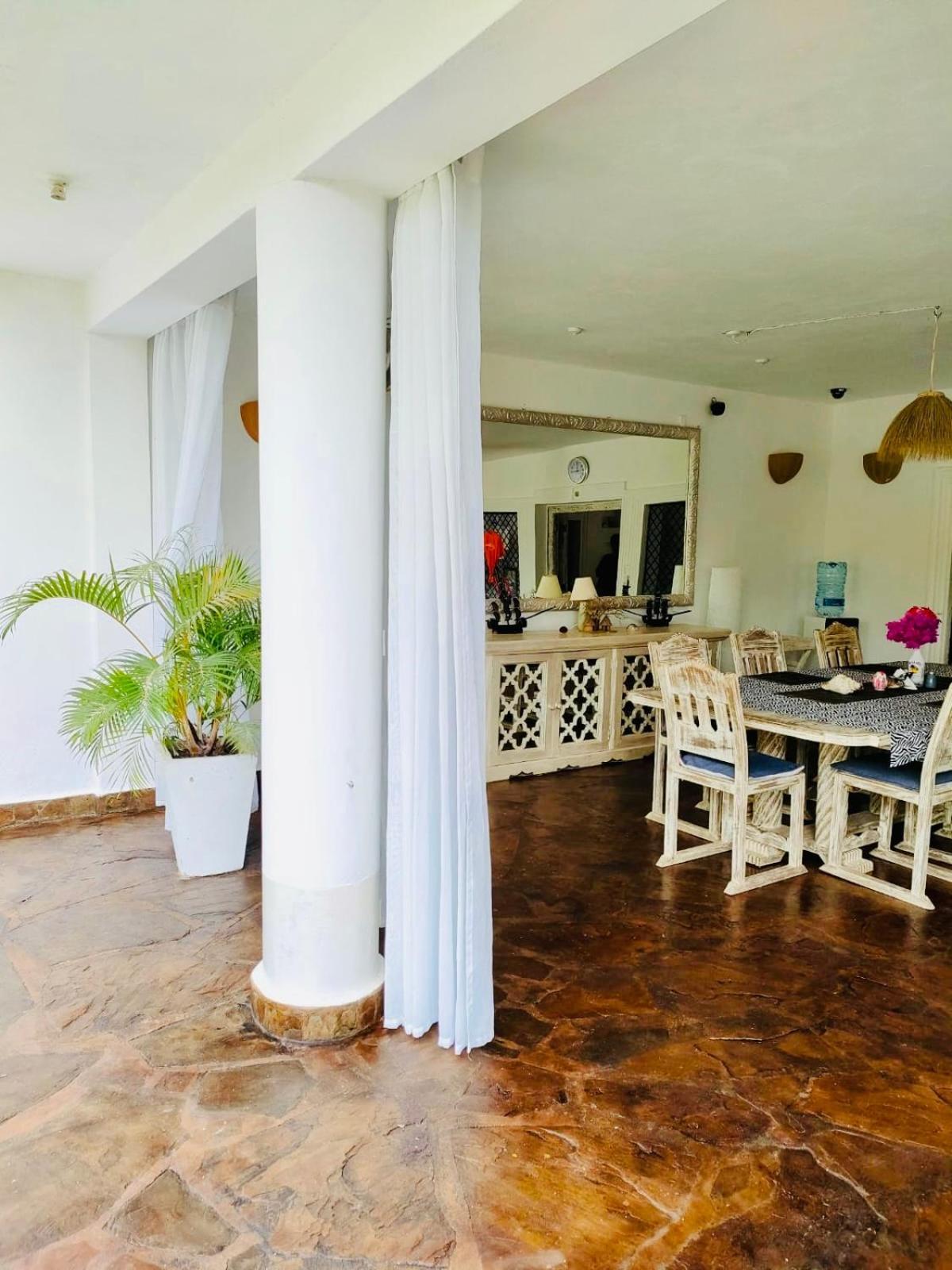 White Nyumba Malindi Apartment Luaran gambar