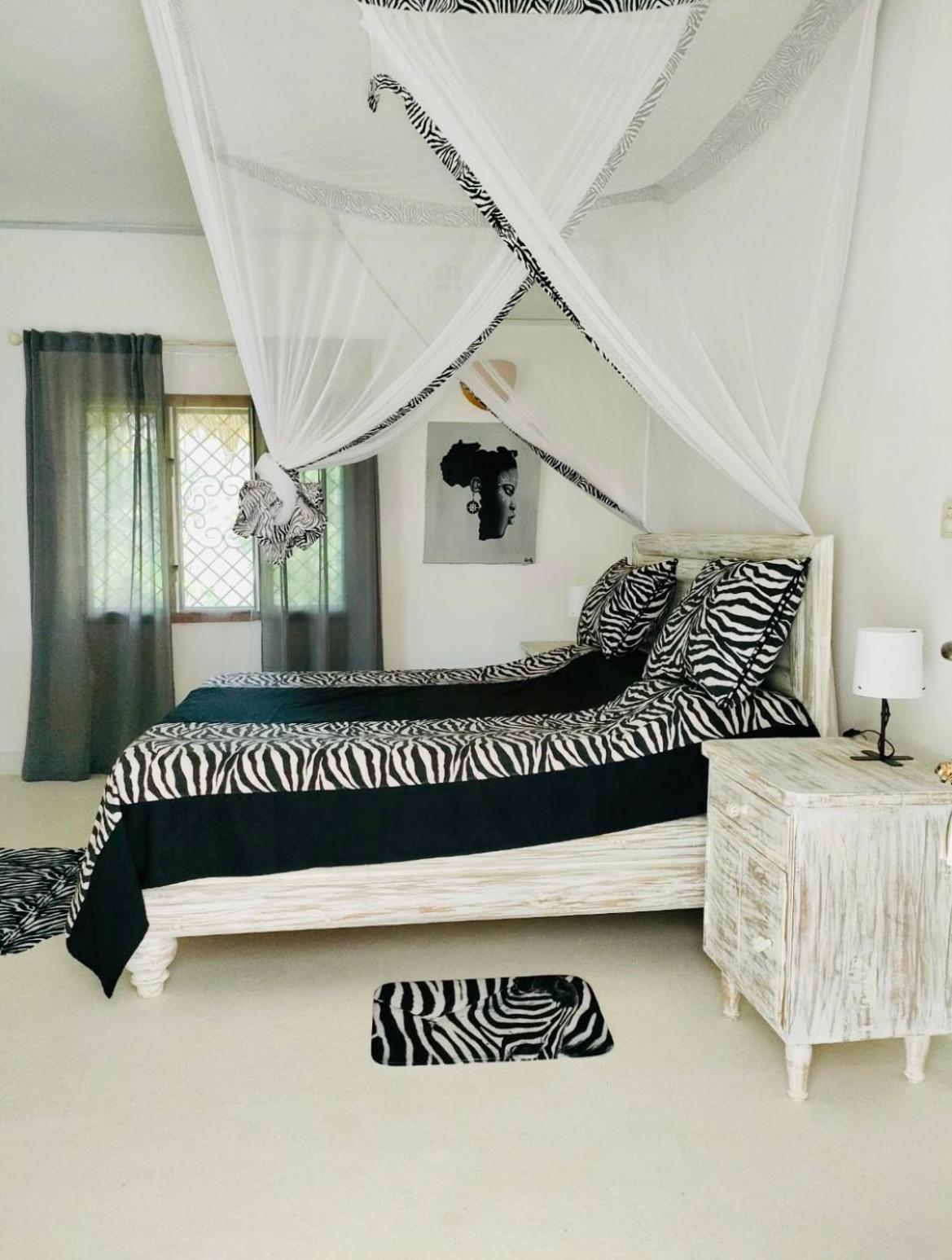 White Nyumba Malindi Apartment Luaran gambar