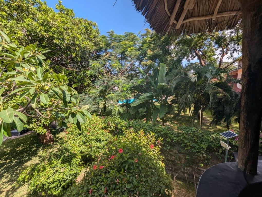 White Nyumba Malindi Apartment Luaran gambar